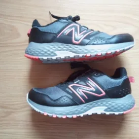 NB bateliai 38
