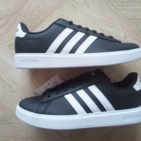 Adidas Court 2.0 bateliai 43 1/3