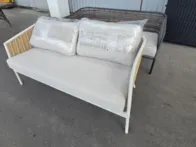Šviesi lauko sofa „Daniella“ – ekspozicinė