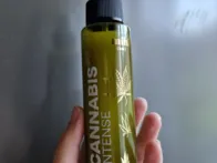 Atkuriamasis plaukų purškiklis