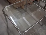 2 kavos staliukai