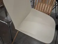 2 Kėdės