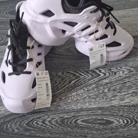 Nauji adidas kedukai