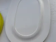 Įvairūs Tupperware indų dangteliai