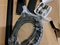 Juoda termostatinė dušo sistema