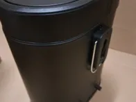 Relaxdays pakabinama šiukšliadėžė 5 l, juoda