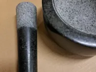 Relaxdays granitinė grūstuvė su piestele Ø16 cm