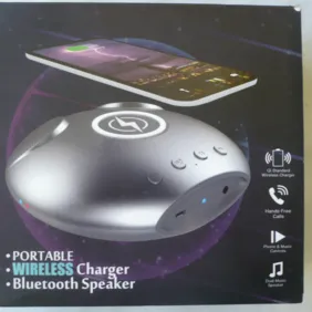 RHM„Bluetooth“garsiakalbis su belaidžiu įkrovikliu