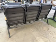 Trivietė lauko sofa