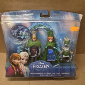 Frozen rinkinys su pažeista pakuote